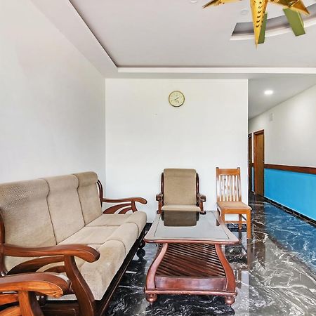Oyo 28303 Yesh Comforts Hotell Madikeri Exteriör bild