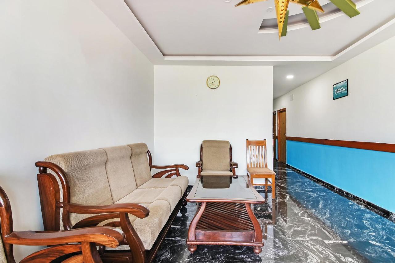 Oyo 28303 Yesh Comforts Hotell Madikeri Exteriör bild