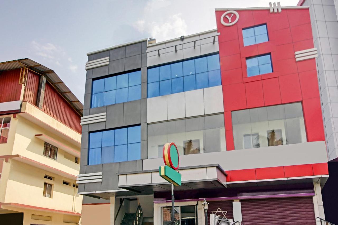 Oyo 28303 Yesh Comforts Hotell Madikeri Exteriör bild