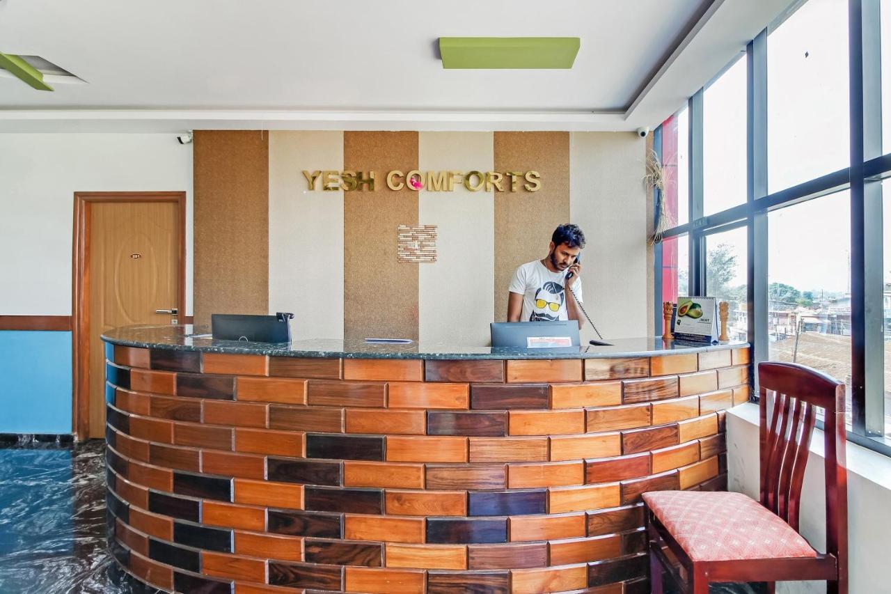 Oyo 28303 Yesh Comforts Hotell Madikeri Exteriör bild