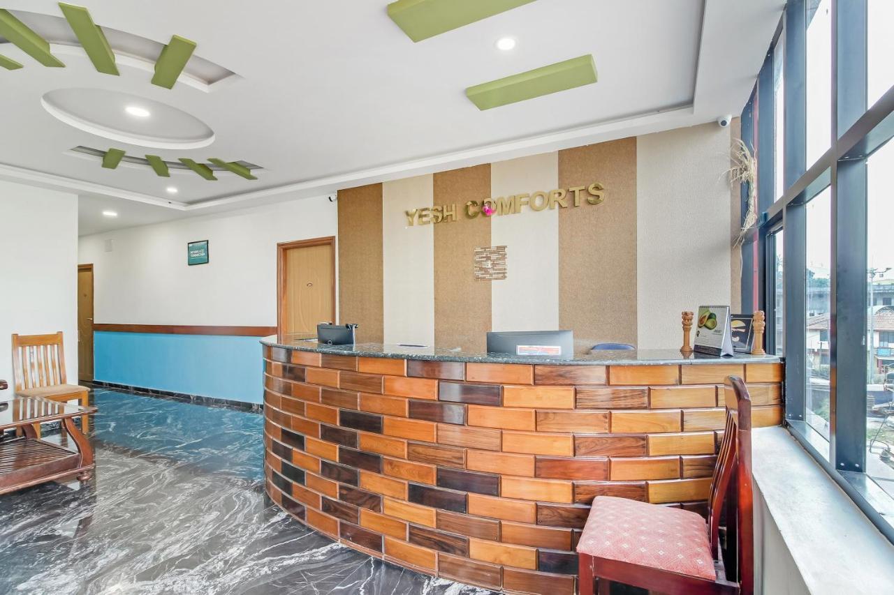 Oyo 28303 Yesh Comforts Hotell Madikeri Exteriör bild