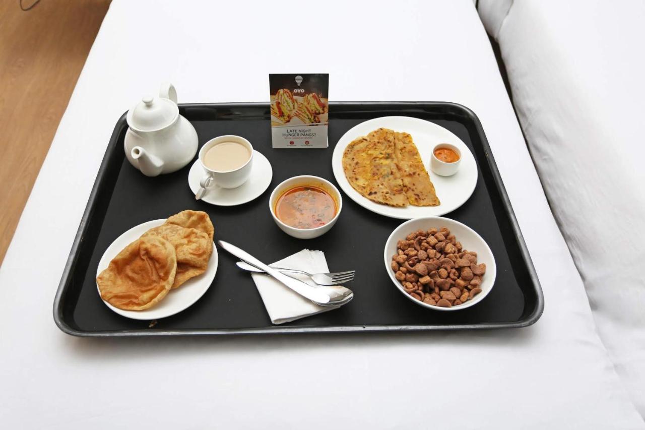 Oyo 28303 Yesh Comforts Hotell Madikeri Exteriör bild